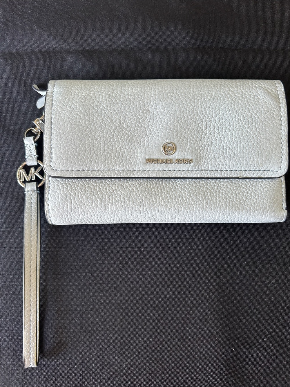Michael Kors Pebbled Leather Wristlet - Silver with Gold Hardware Like New